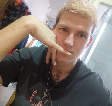 Александр, 22 лет, Майкоп,  Россия 🇷🇺