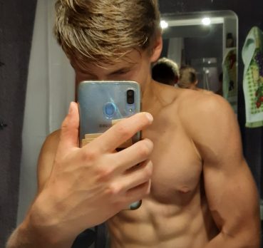 Даниил, 21 лет, Санкт-Петербург,  Россия 🇷🇺