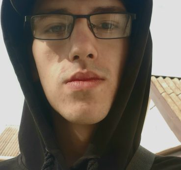 Данил, 21 лет, Волжский, Россия 🇷🇺