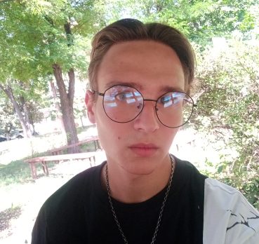 Богдан, 20 лет, Шахты,  Россия 🇷🇺