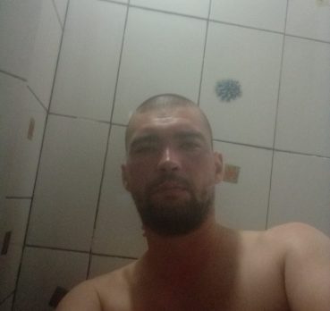 Владимир, 32 лет, Камызяк,  Россия 🇷🇺