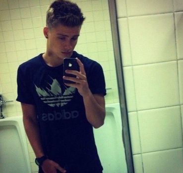 баран, 24 лет, Омск,  Россия 🇷🇺