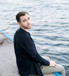 Максим, 35 лет, Мужчина, Баньоле, Франция
