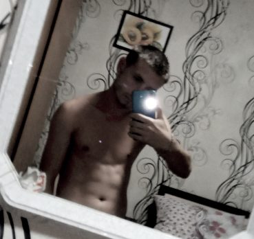 Саша, 21 лет, Азов,  Россия 🇷🇺