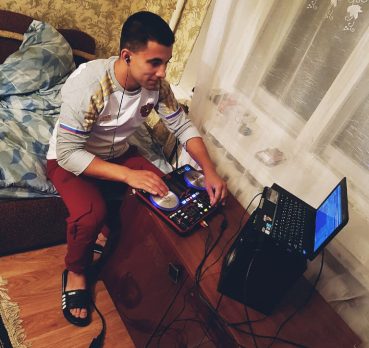 Саша, 30 лет, Астрахань,  Россия 🇷🇺