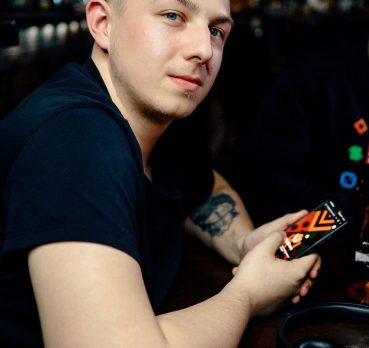 Женя, 23 лет, Минск,  Беларусь 🇧🇾