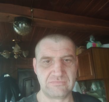 Сергей, 45 лет, Луга, Россия 🇷🇺