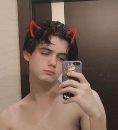 Денис, 39 лет, Бисексуал(ка), Мужчина, Нижний Тагил,  Россия 🇷🇺