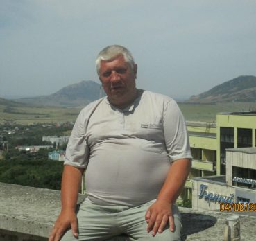 Александр, 64 лет, Брянск,  Россия 🇷🇺