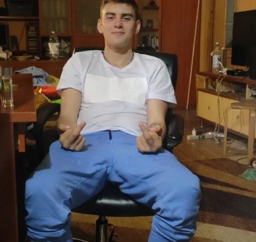 Ваня, 25 лет, Отрадное,  Россия 🇷🇺