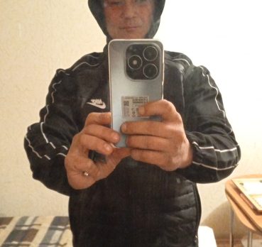 Максим, 38 лет, Горно-Алтайск,  Россия 🇷🇺