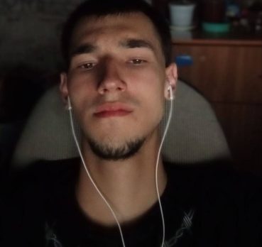 Илья, 21 лет, Прохладный,  Россия 🇷🇺