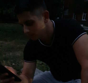 Олег, 19 лет, Москва,  Россия 🇷🇺