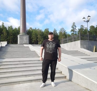 Олег, 40 лет, Екатеринбург,  Россия 🇷🇺