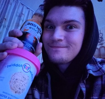 Дениска, 22 лет, Барнаул,  Россия 🇷🇺