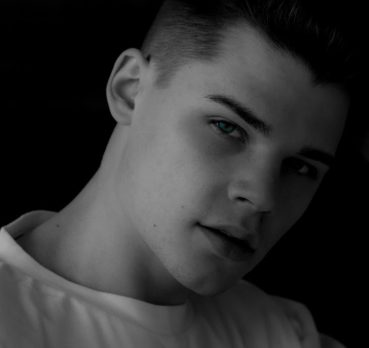 Мурат, 37 лет, Астрахань,  Россия 🇷🇺