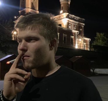 Кирилл, 19 лет, Серпухов,  Россия 🇷🇺