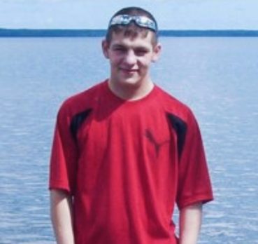 Серёга, 37 лет, Волхов,  Россия 🇷🇺