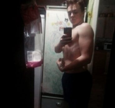 Владислав, 25 лет, Васильевский остров,  Россия 🇷🇺