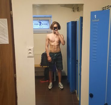 марк, 19 лет, Киев,  Украина 🇺🇦