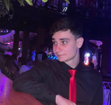 Анатолий, 18 лет, Текстильщики,  Россия 🇷🇺