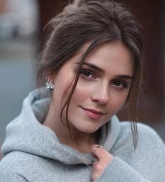Виктория, 31 лет, Бисексуал(ка), Женщина, Нижневартовск,  Россия 🇷🇺