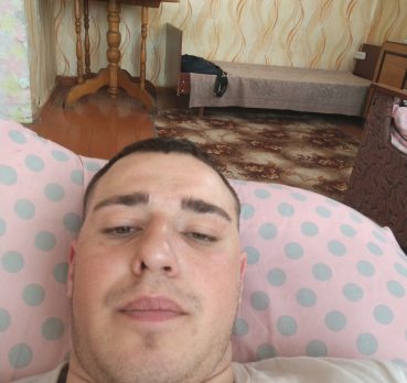 Ваня, 22 лет, Гатчина,  Россия 🇷🇺