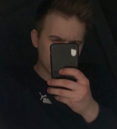 Костик, 25 лет, Лесбиянка / Гей, Мужчина, Томск,  Россия 🇷🇺
