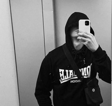 Dmitry, 20 лет, Архангельск,  Россия 🇷🇺