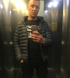 Ruslan, 23 лет, Гетеро, Мужчина, Шушары,  Россия 🇷🇺