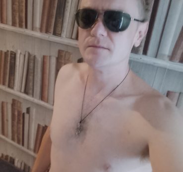 Сергей, 42 лет, Красногваргейский,  Россия 🇷🇺