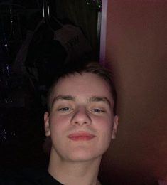 Данил, 18 лет, Бисексуал(ка), Женщина, Ульяновск,  Россия 🇷🇺