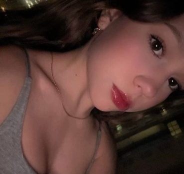 Яна, 19 лет, Ватутино,  Россия 🇷🇺