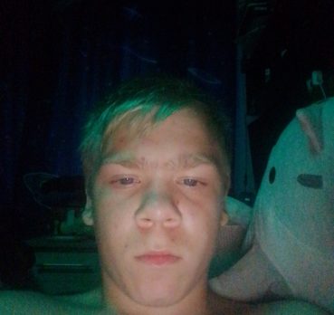 Игорь, 18 лет, Магадан,  Россия 🇷🇺