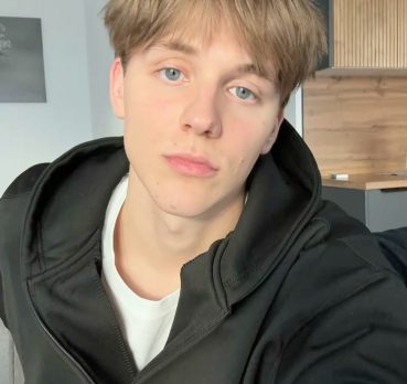 Глеб, 18 лет, Уфа,  Россия 🇷🇺