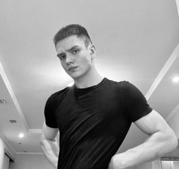 Адам, 26 лет, Малгобек,  Россия 🇷🇺