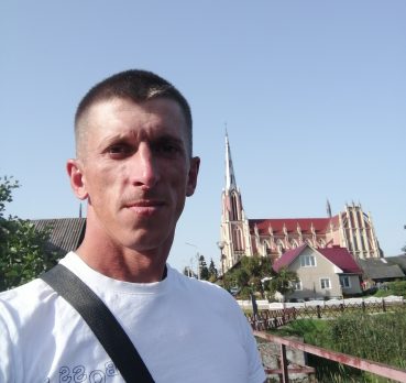 Viktor, 33 лет, Сморгонь,  Беларусь 🇧🇾