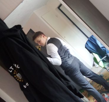 Максим, 18 лет, Ижевск,  Россия 🇷🇺