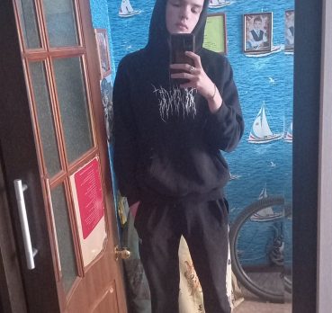 Владислав, 19 лет, Нижний Тагил,  Россия 🇷🇺