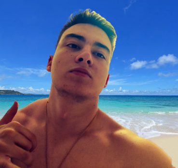 Владислав, 19 лет, Ростов-на-Дону,  Россия 🇷🇺