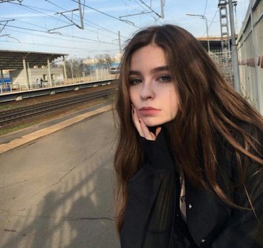 Полина, 23 лет, Смоленск, Смоленск,  Россия 🇷🇺