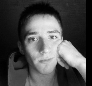 Олег, 19 лет, Владимир,  Россия 🇷🇺