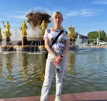Незнакомка, 40 лет, Москва, Москва,  Россия 🇷🇺