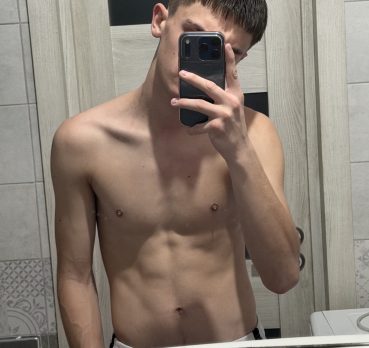 Кирилл, 19 лет, Краснодар, Краснодарский,  Россия 🇷🇺
