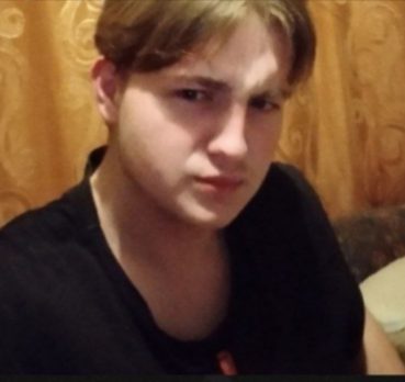 Анатолий, 21 лет, Барнаул, Алтайский край,  Россия 🇷🇺