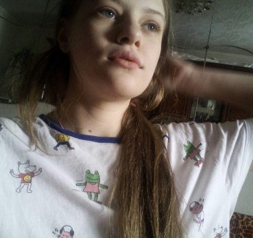 Нина, 18 лет, Геленджик, Краснодарский,  Россия 🇷🇺