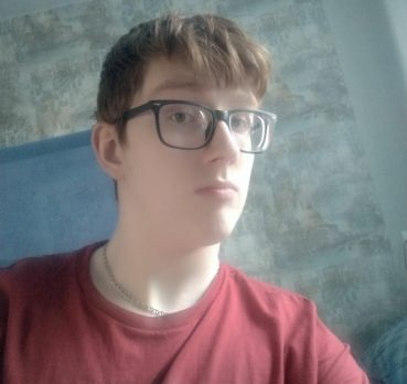Кирилл, 21 лет, Глазов, Удмуртия,  Россия 🇷🇺